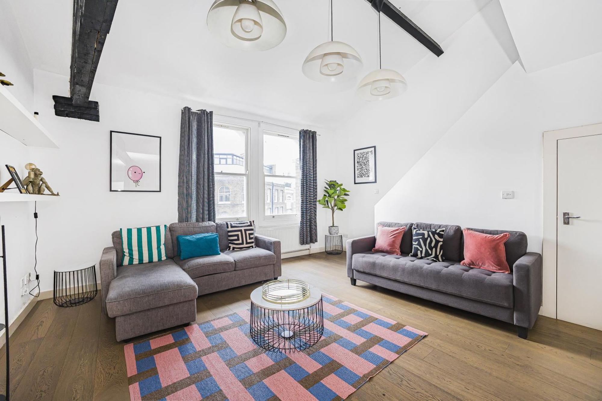 Great Eastern 3 By Artsy Apartment *
