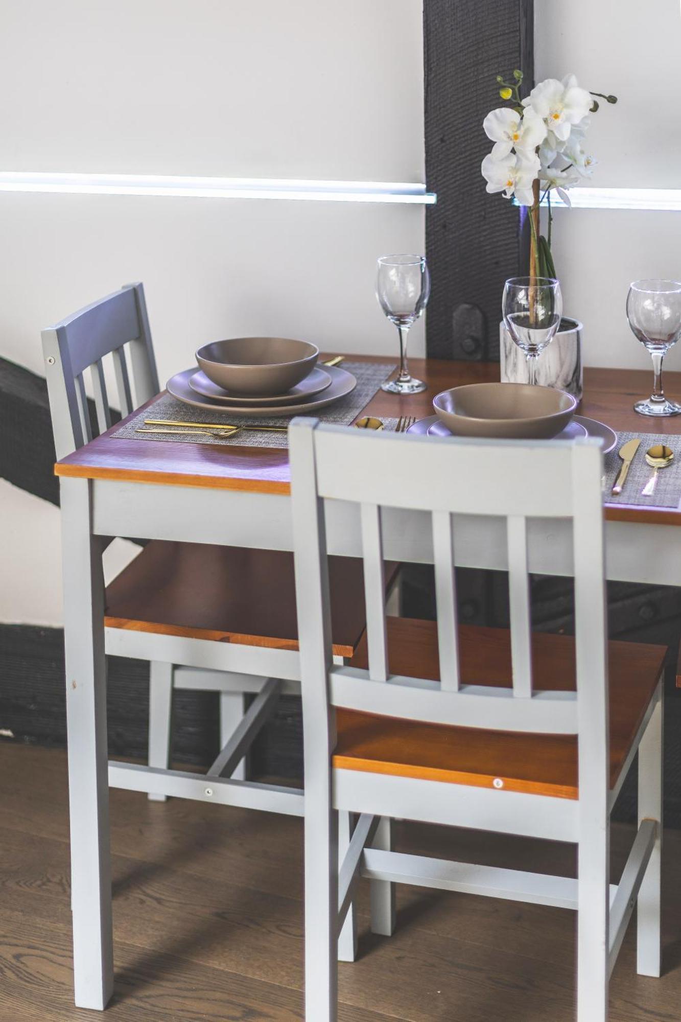 Apartment Great Eastern 3 By Artsy