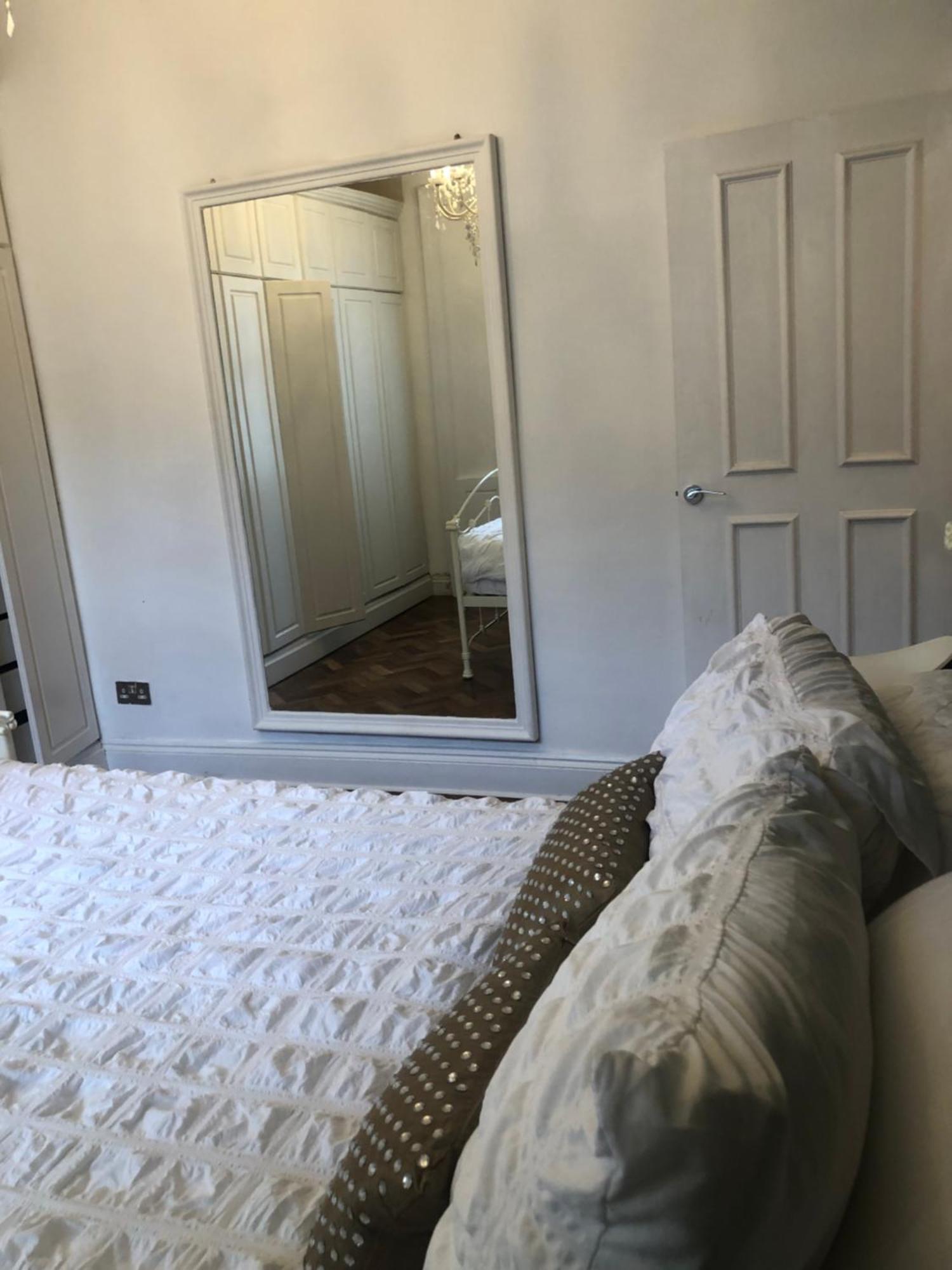 Luxury, One-bedroom Street Apartment *
