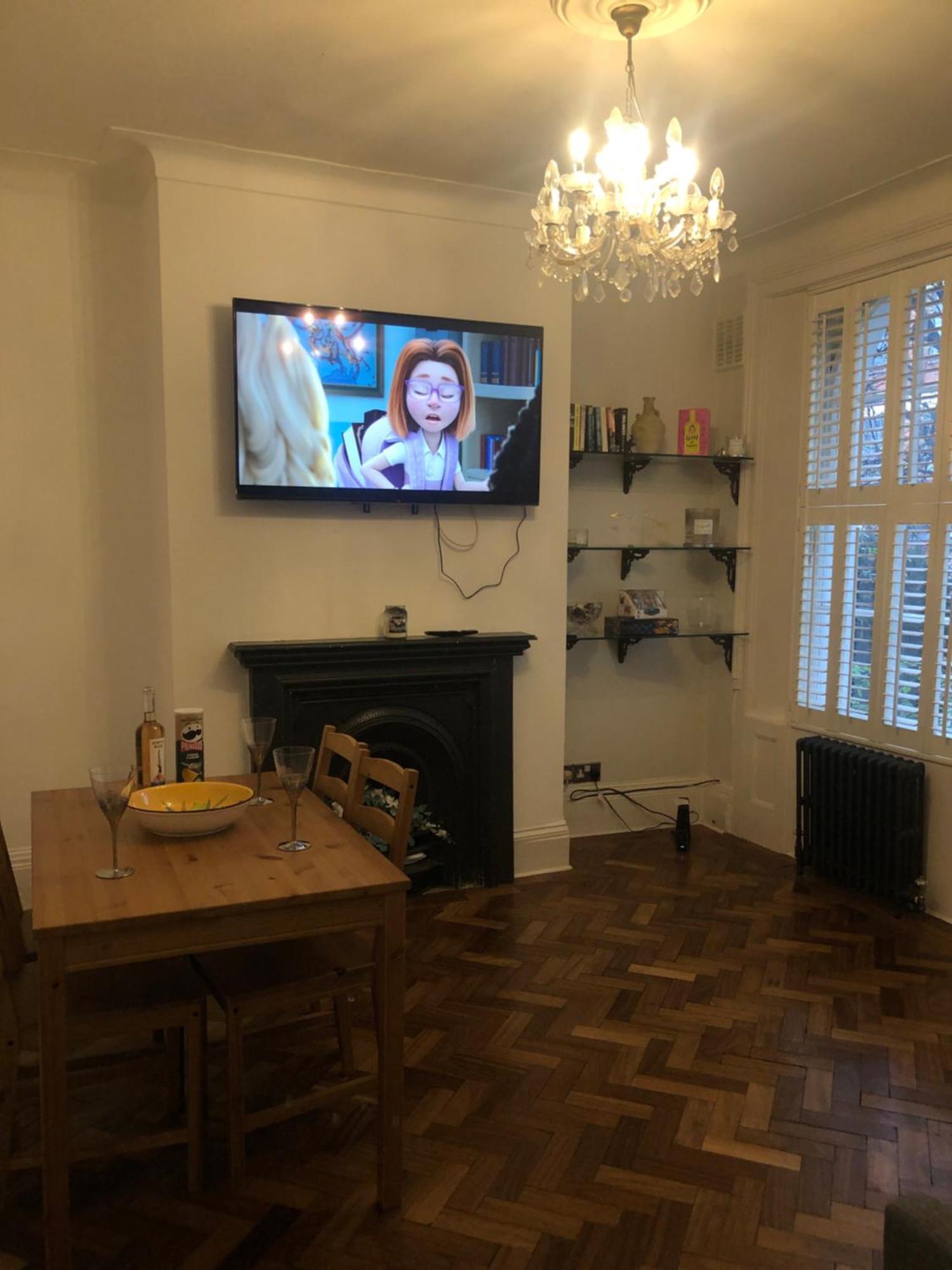 Luxury, One-bedroom Street *