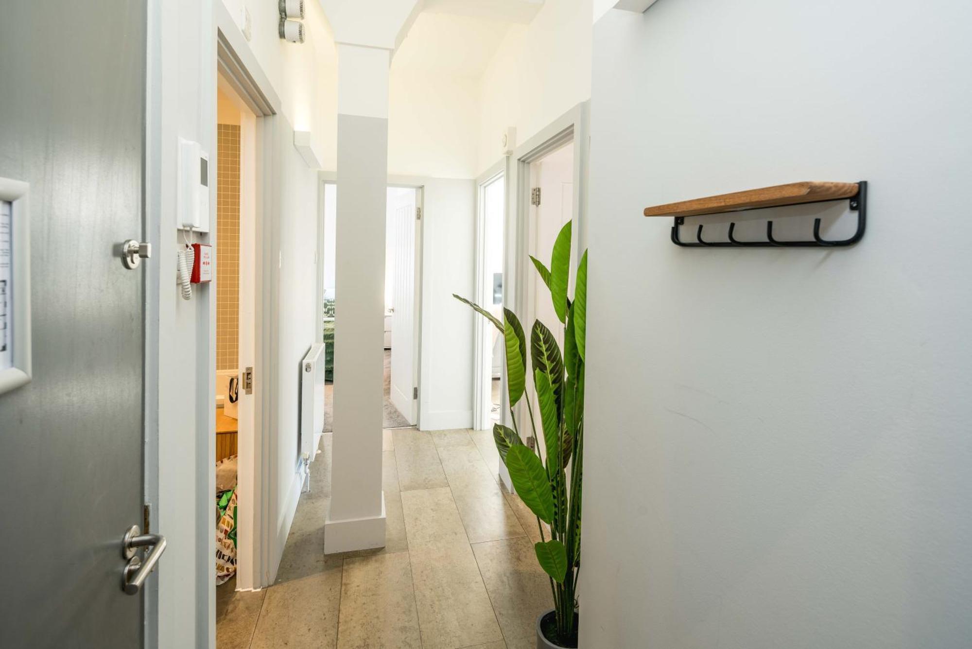 Unique -convenience Apartment