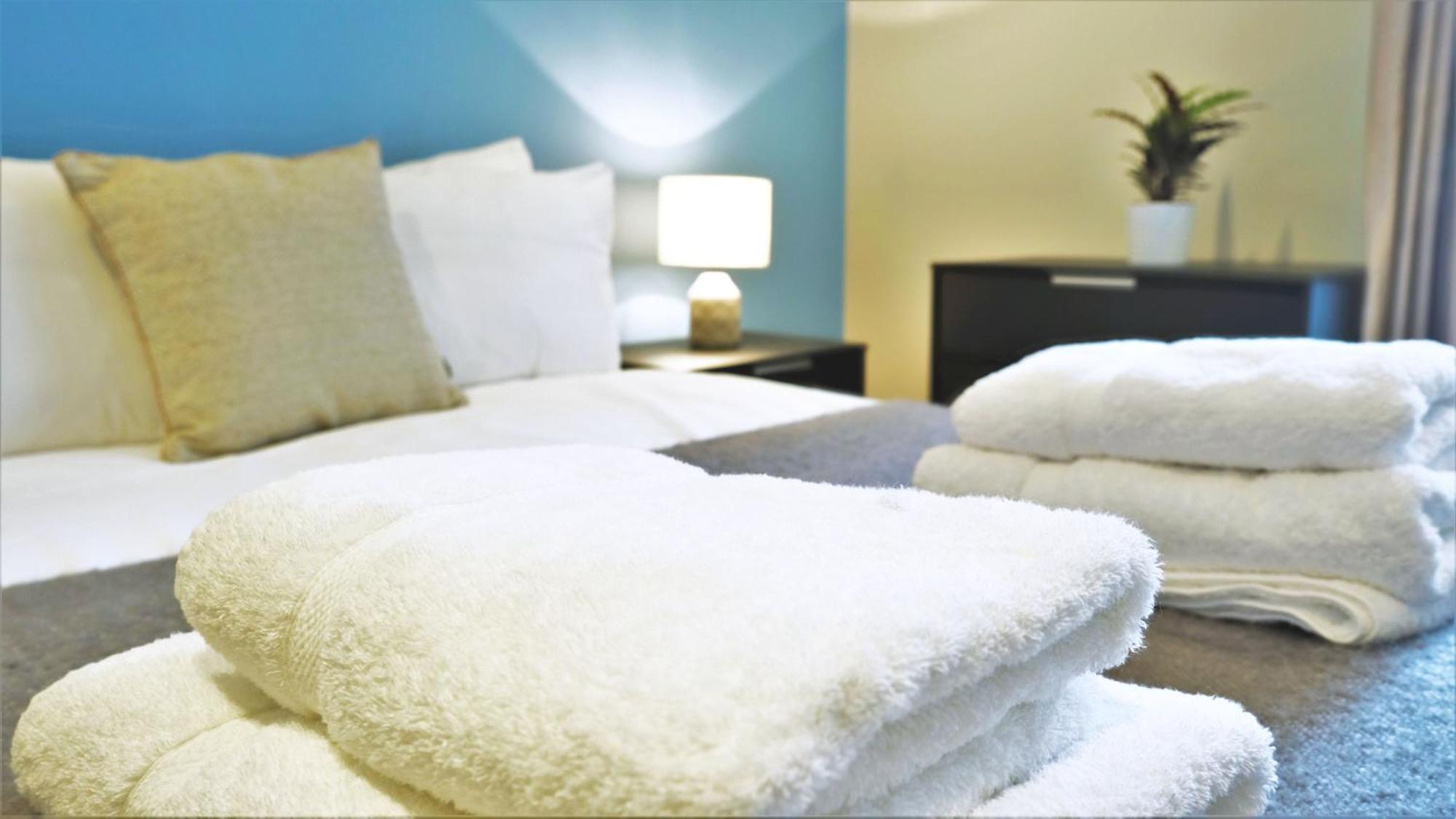 Spacious & Elegant In Southbank Near Eye Londen