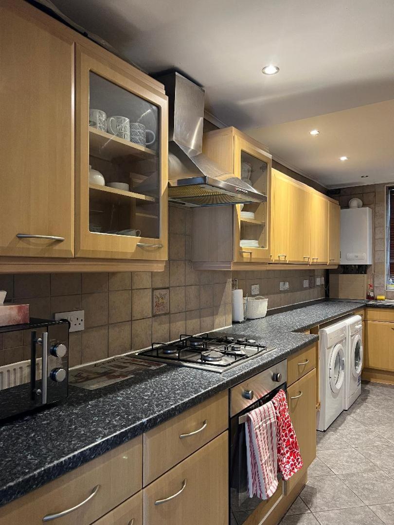 Apartment For Up To 6, Next To Big Ben & Eye London
