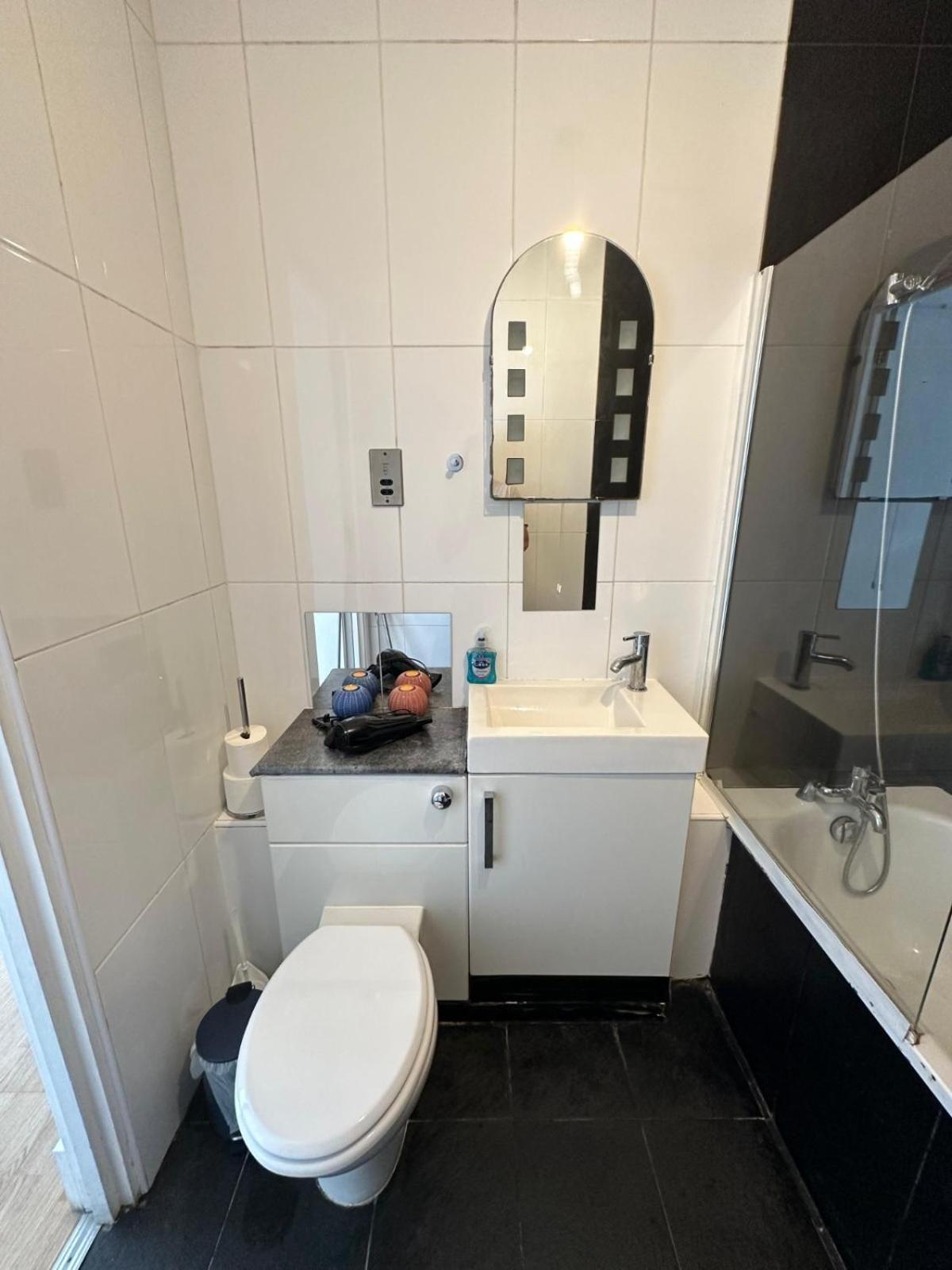 Comfortable - Cosy - Budget In Center 2*