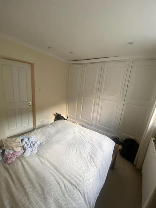 Apartment Dancer Road - Welcoming Flat With Outdoor Space
