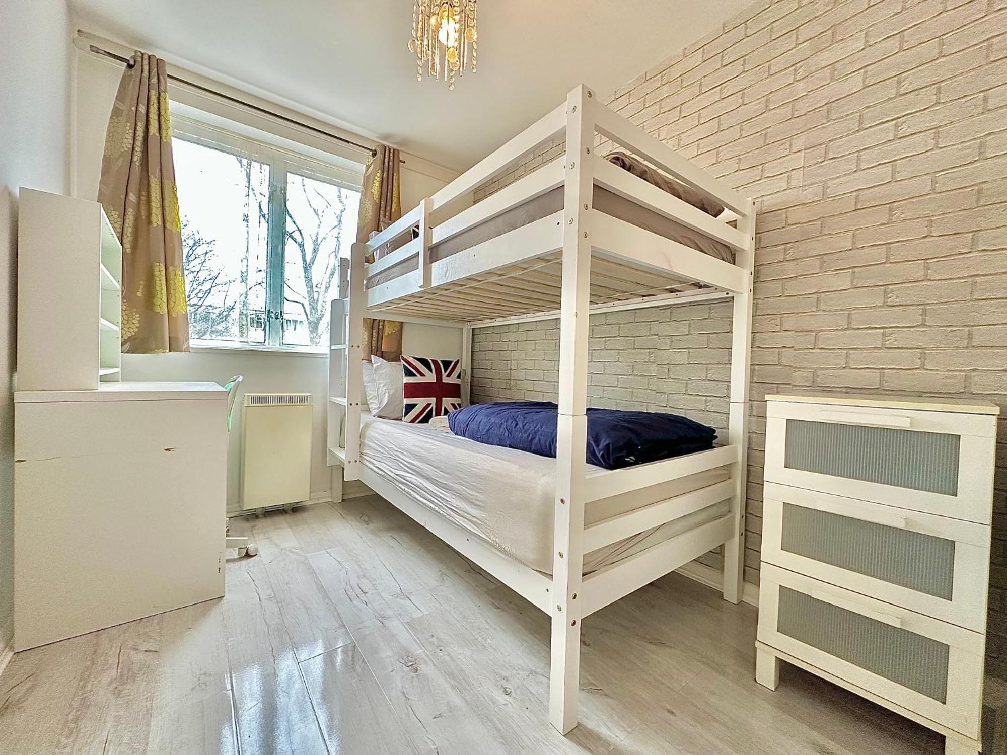 House 36 * Londen