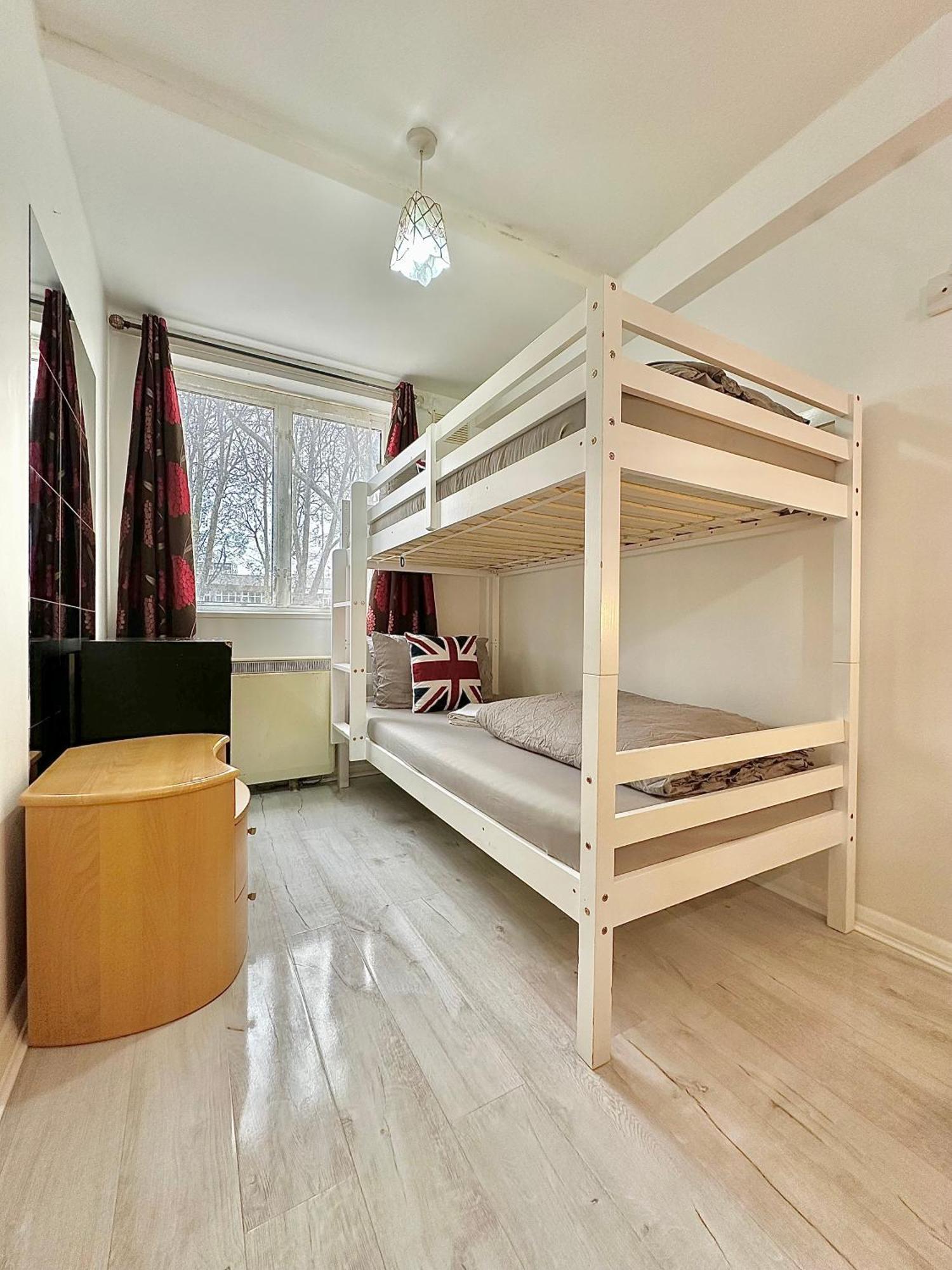 House 36 * Londen