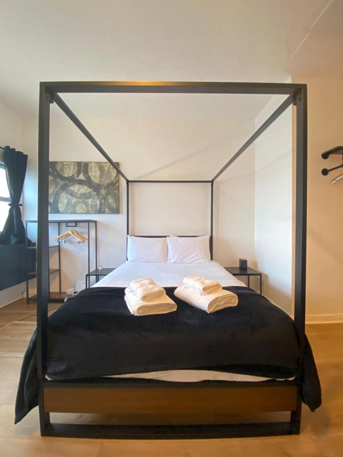Premium Flat In Zone 1