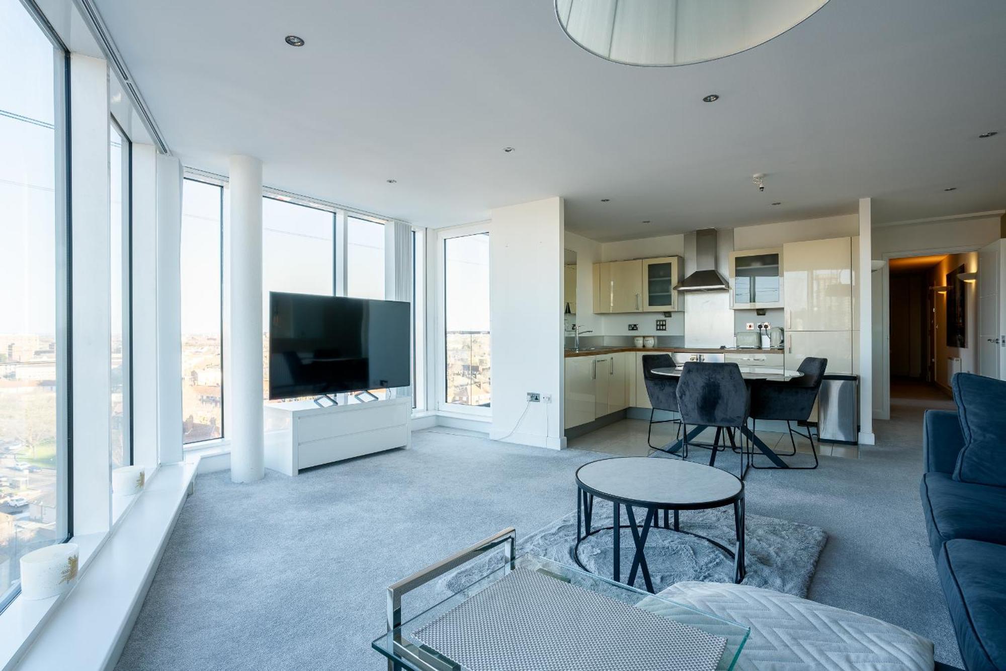 32 Ross Apartment, Canary Wharf Area *