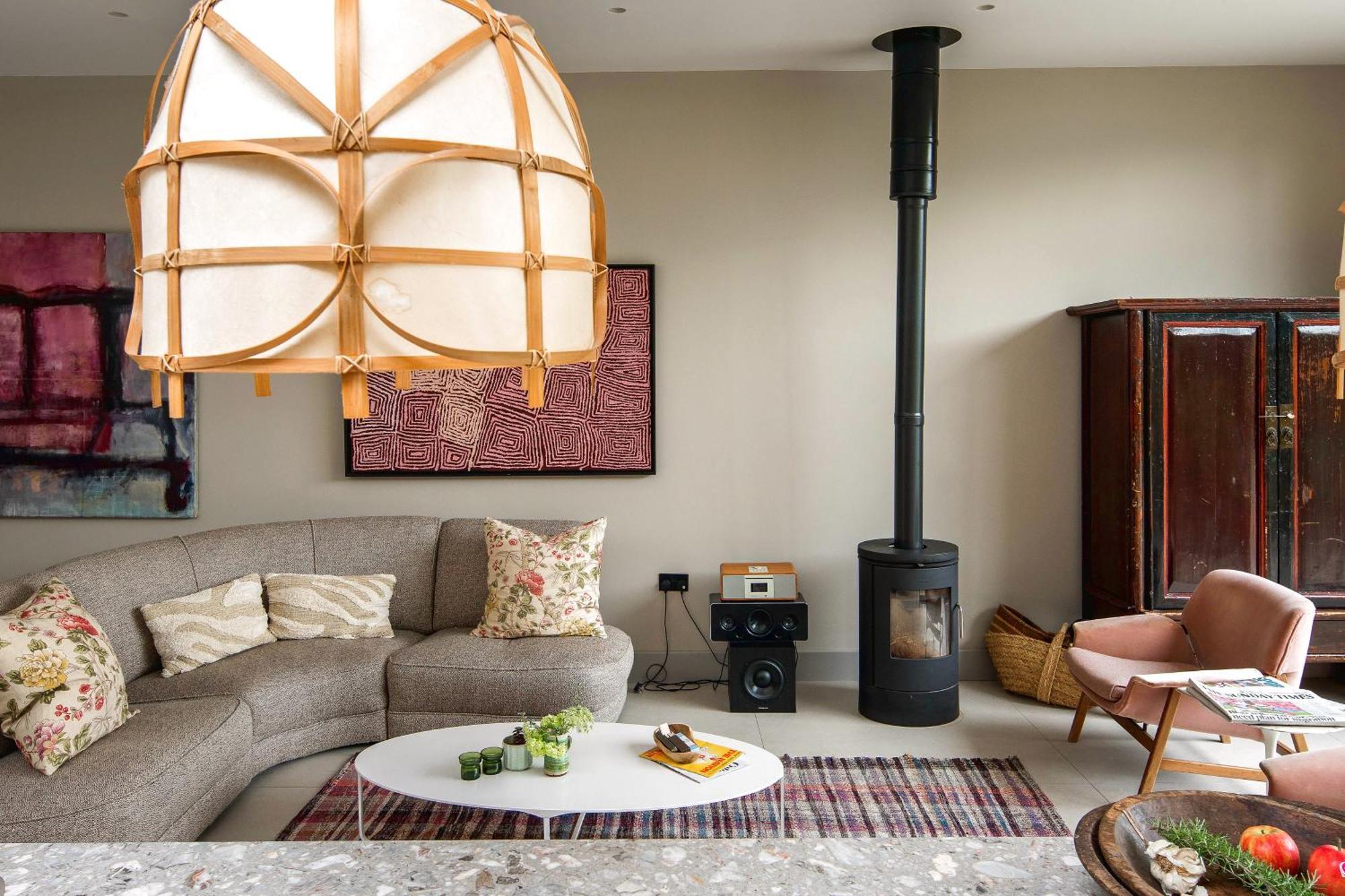 Stylish 4-bedroom Near Notting Hill * London