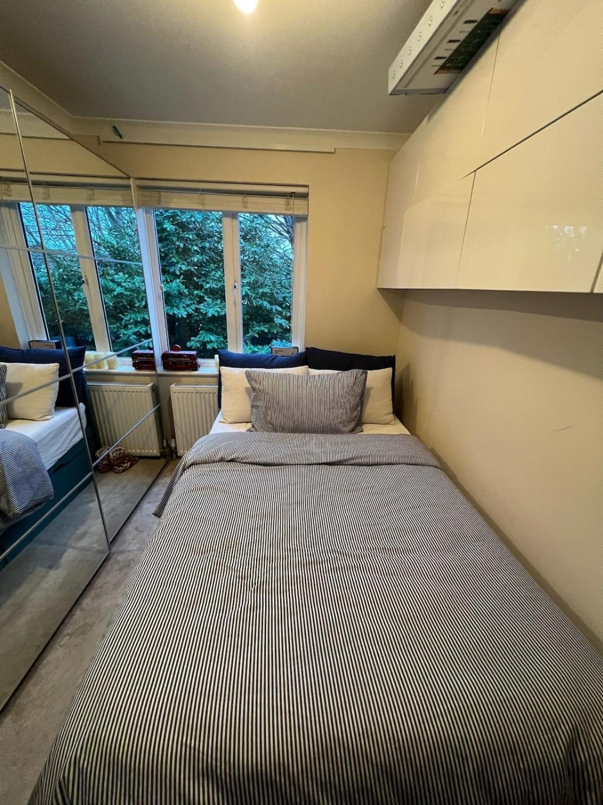 Cozy House To Enjoy The Day Apartment London