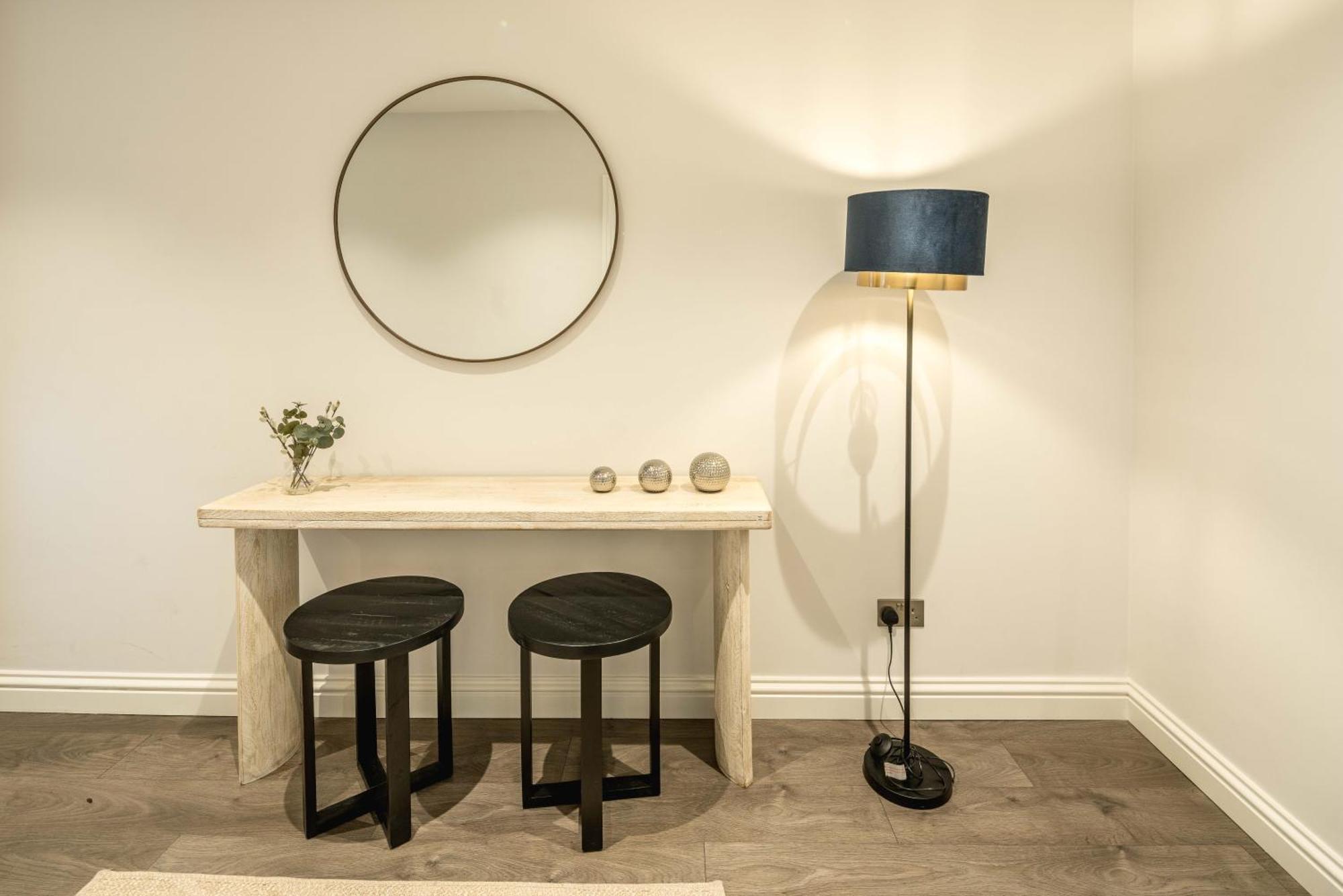 Apartment Brand New 1-bedroom In And Convenient