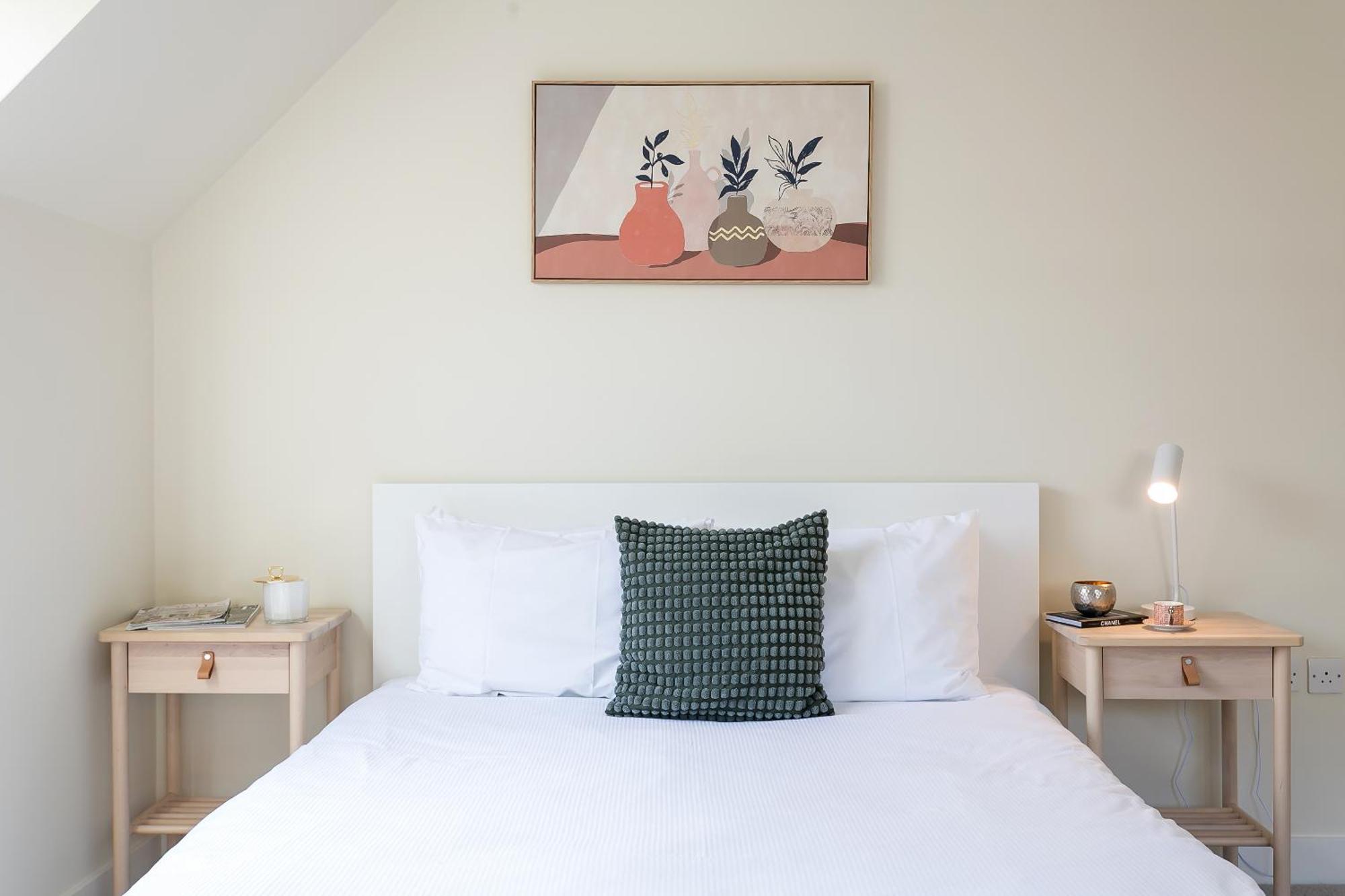 Urban Chic - Baker Street Apartment London