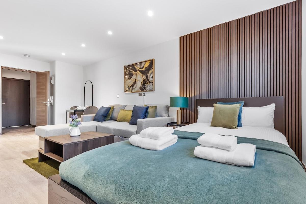Modern - Golders - Near Station Apartment *