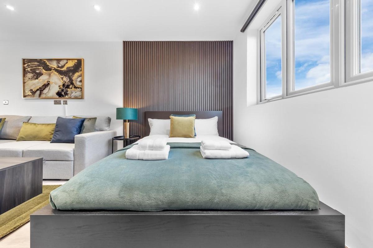 Modern - Golders - Near Station Apartment *