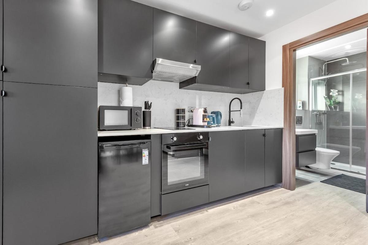 Apartment Modern - Golders - Near Station London