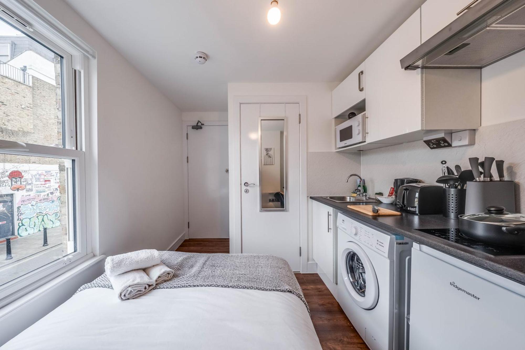 Camberwell High Spec 6-studio Unit Block London