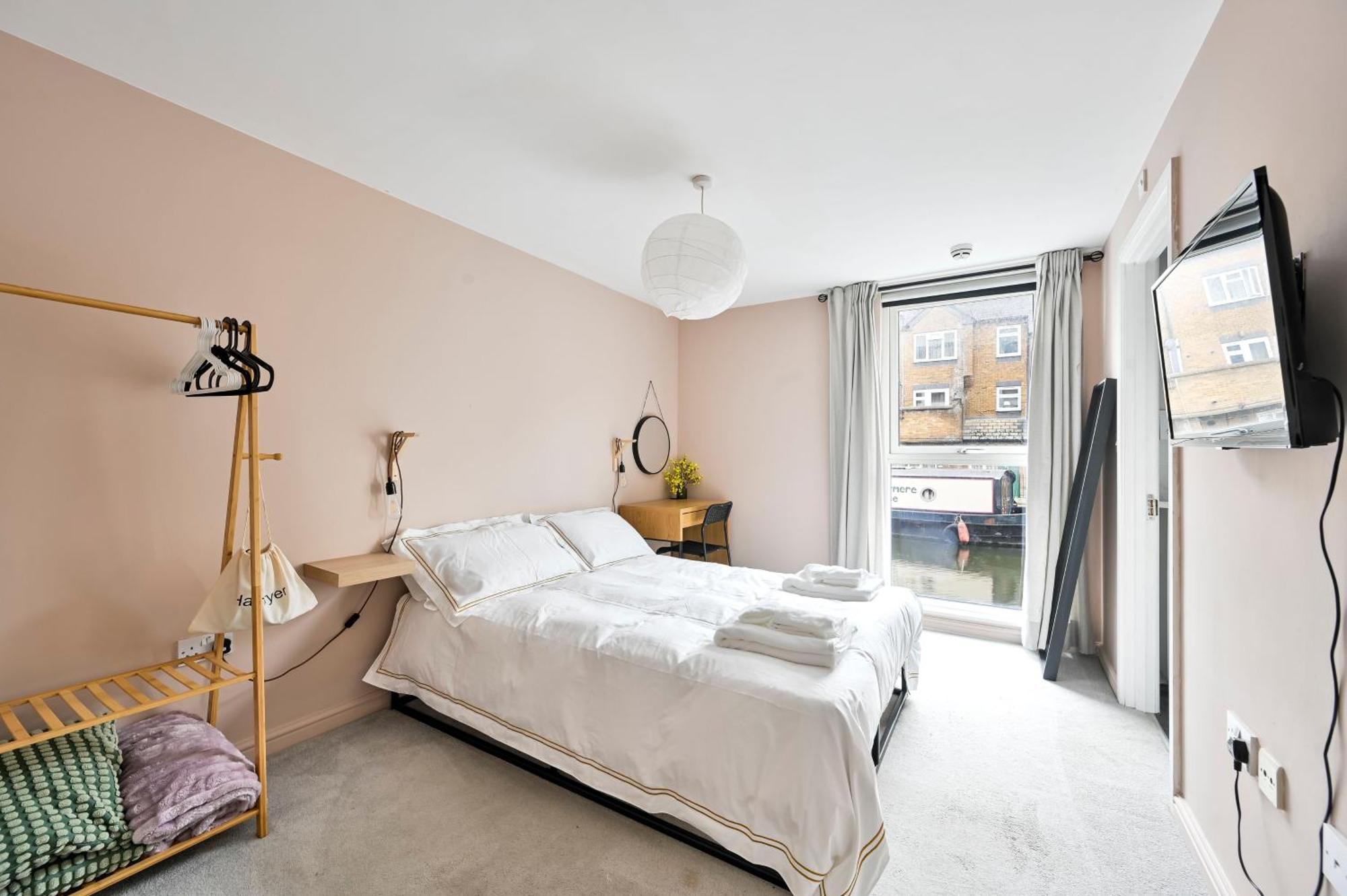 Hidden Gem On Grand Union Canal Appartement Londen