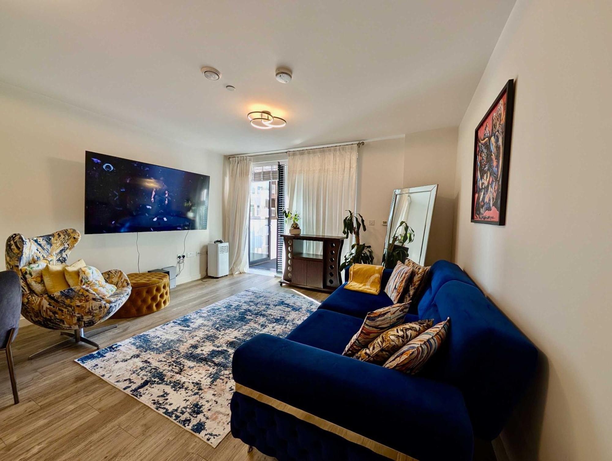 Modern Flat With Beautiful Balcony Apartment London