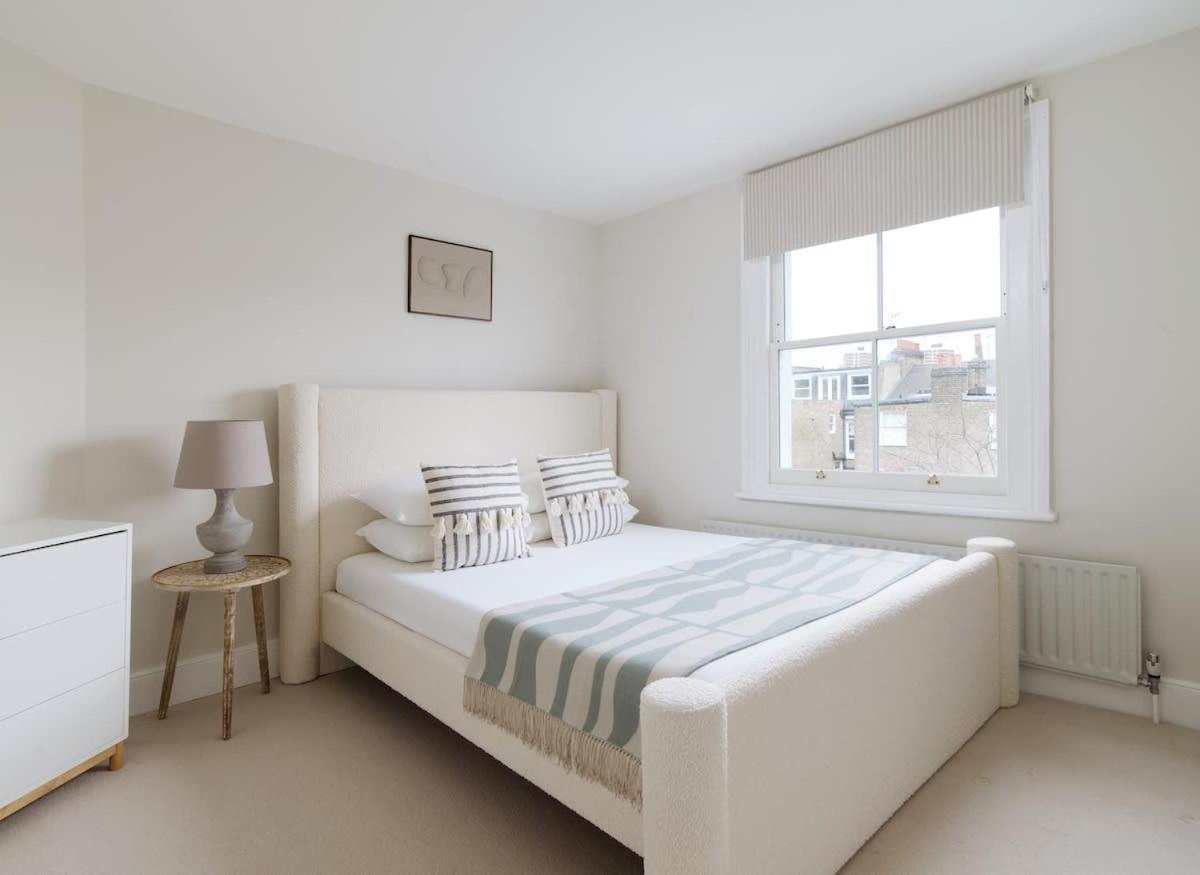 Luxury 5-bedroom Town House In Brook London