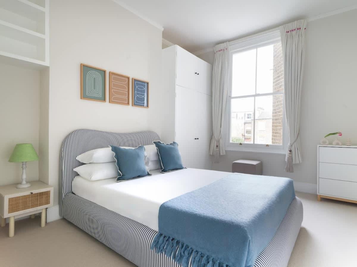 Holiday home Luxury 5-bedroom Town House In Brook