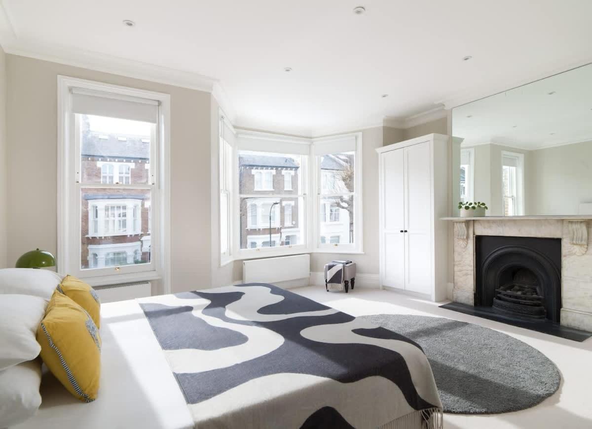 Holiday home Luxury 5-bedroom Town House In Brook London