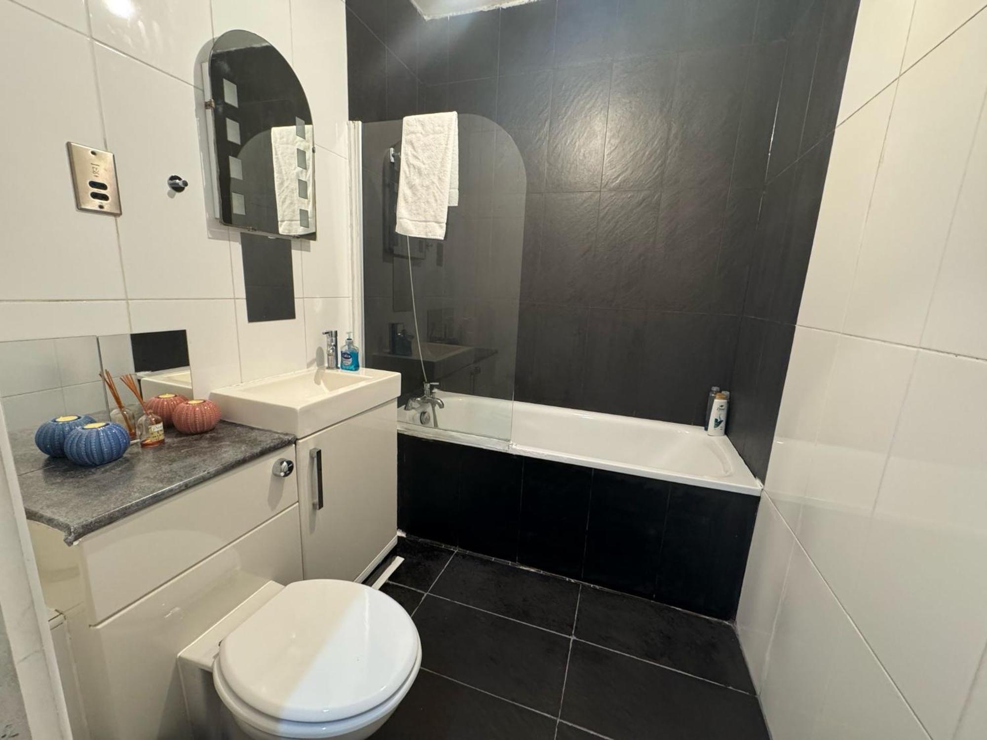 Guest house Comfortable - Cosy - Budget In Center 2*