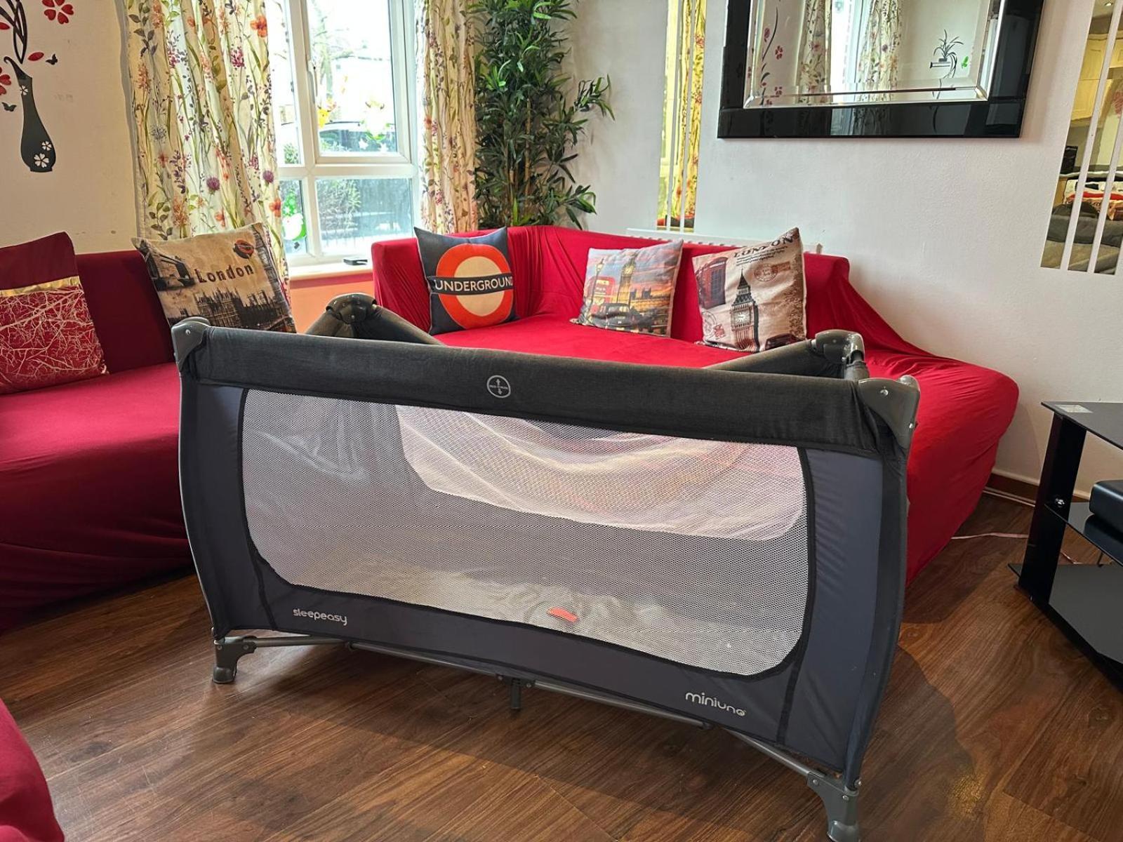 Apartment: 2-bed Oasis With Rapid Transit Access London