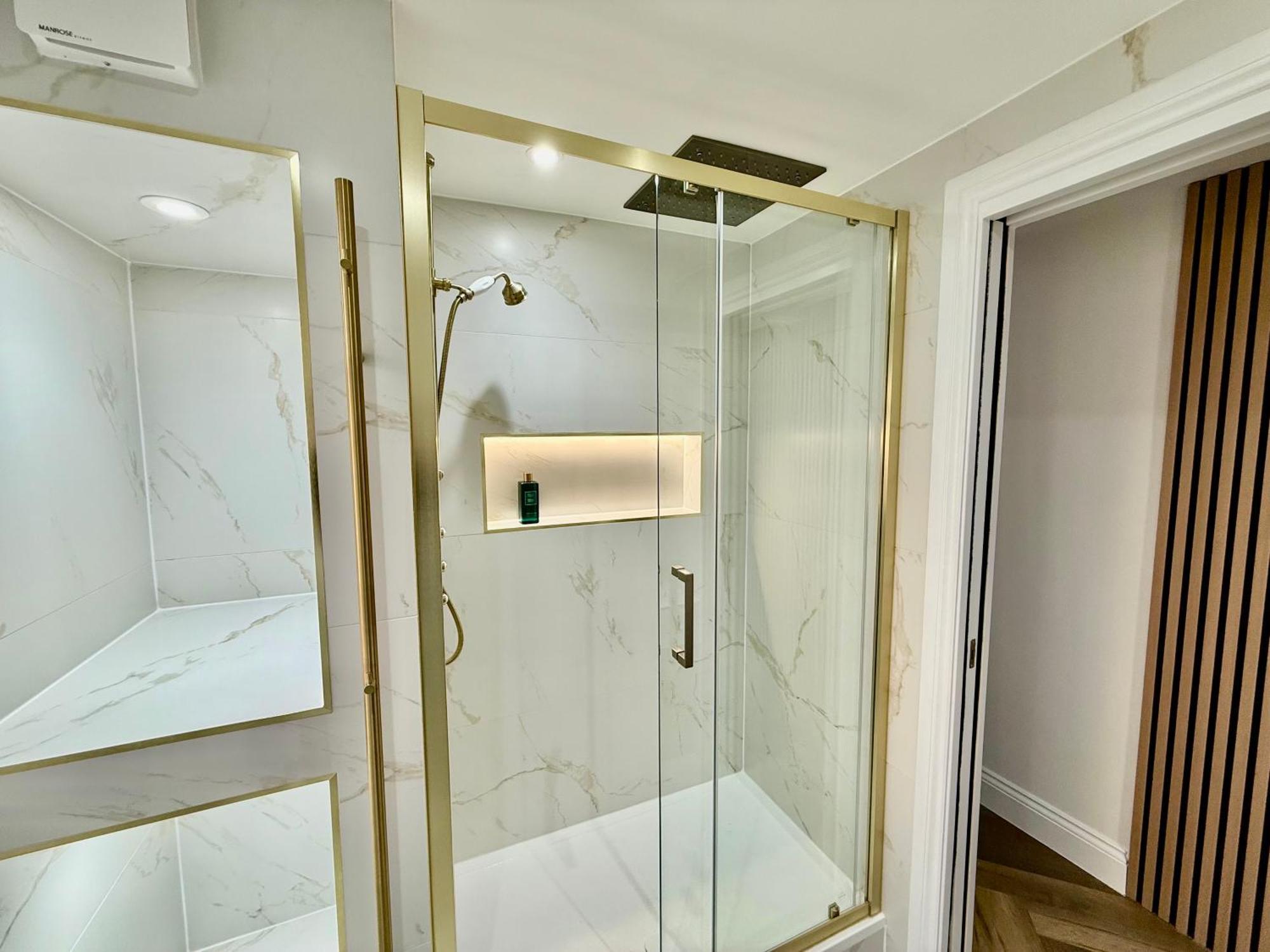 Central, Modern, Westfield, Close To Tube Station Appartement *