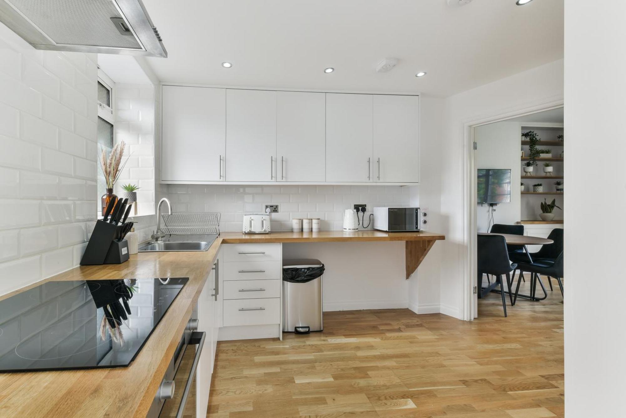 Apartment Stylish Modern 2 Bed In *