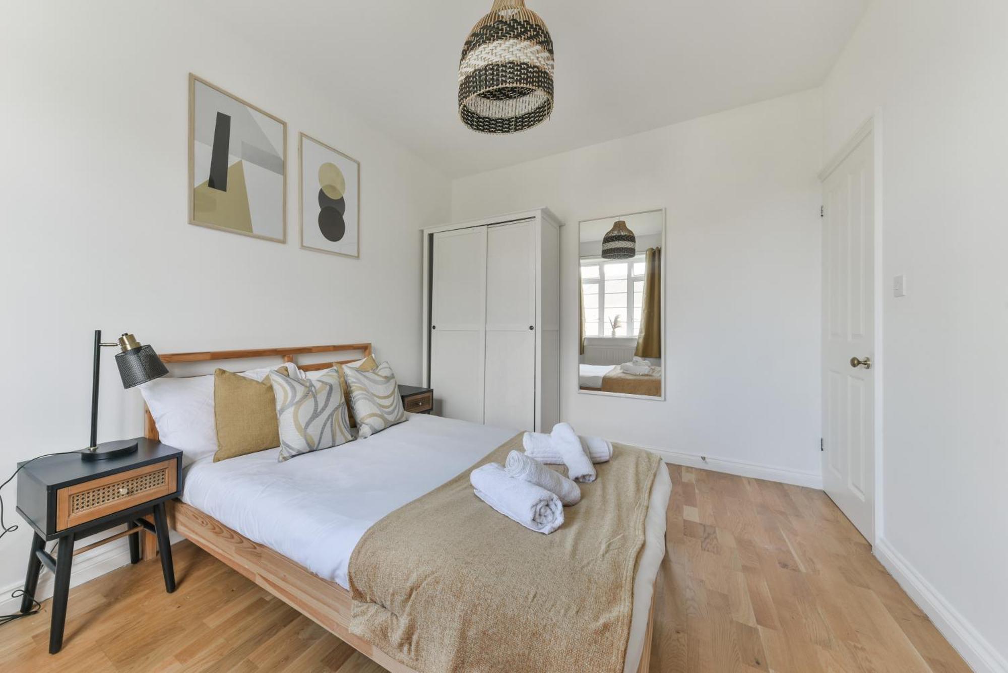 Apartment Stylish Modern 2 Bed In