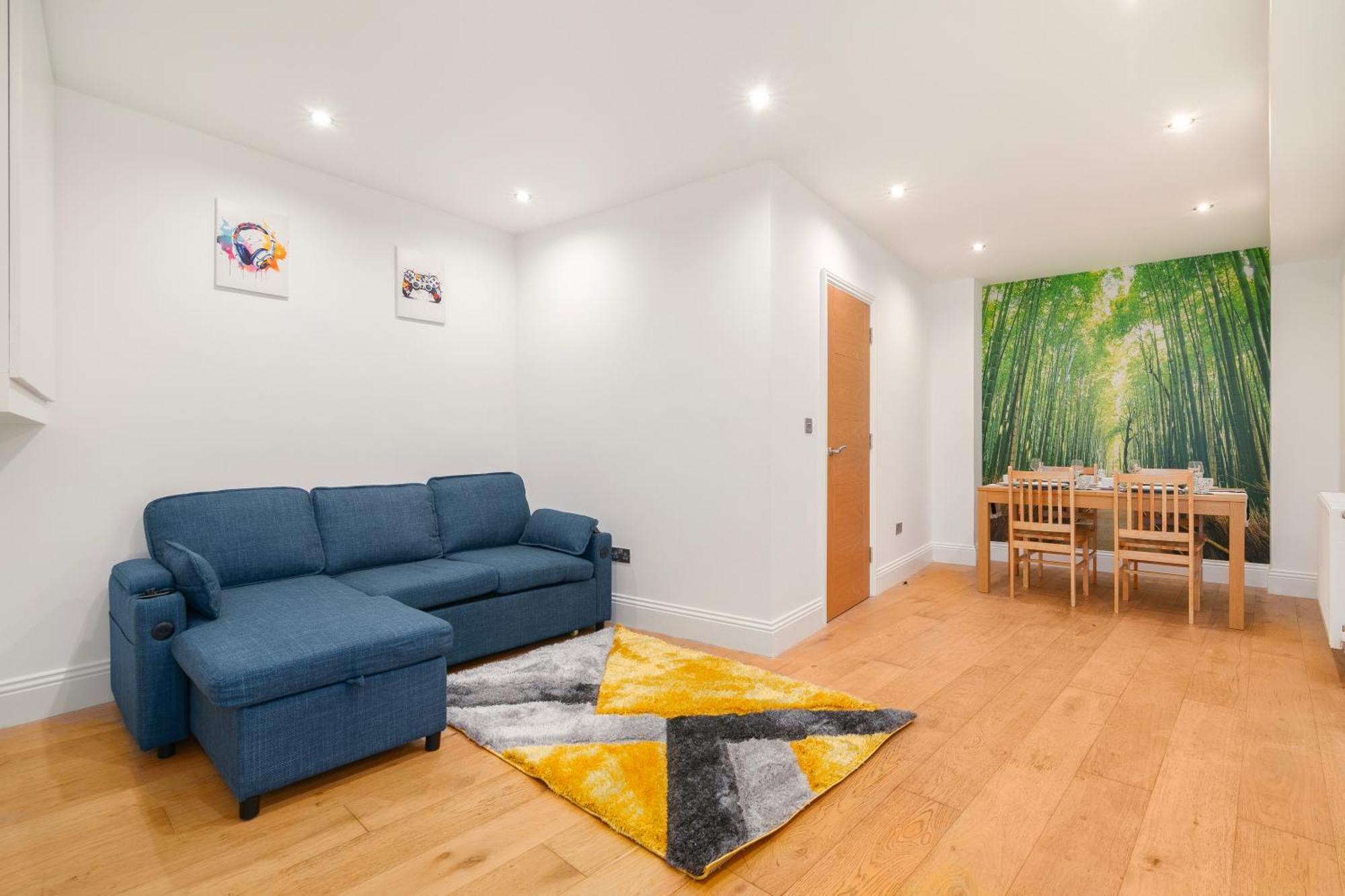 Brick Lane E2 3 Bedroom 2 Living 2 Bathroom Balcony