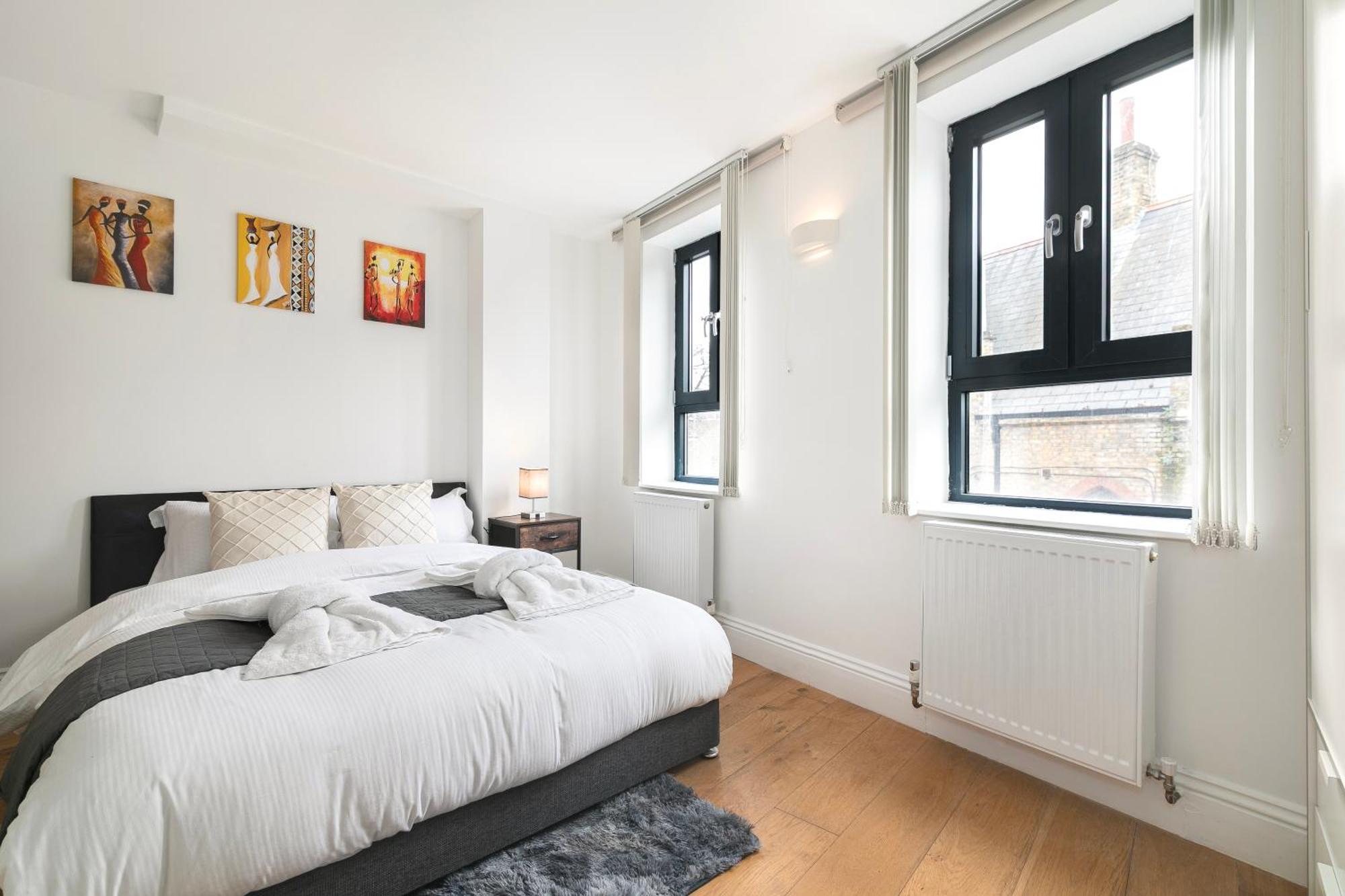 Holiday home Brick Lane E2 3 Bedroom 2 Living 2 Bathroom Balcony London