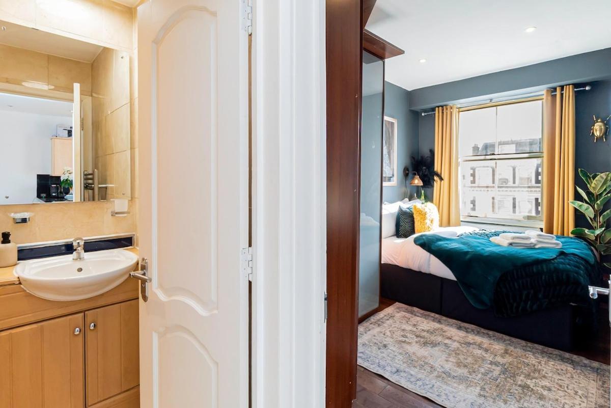 Stylish 2br Near Hyde Park & Museums, Kensington London