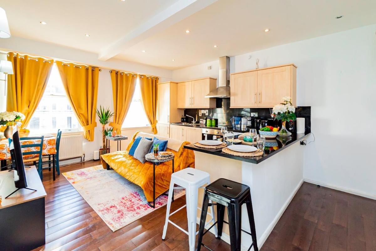 Stylish 2br Near Hyde Park & Museums, Kensington London