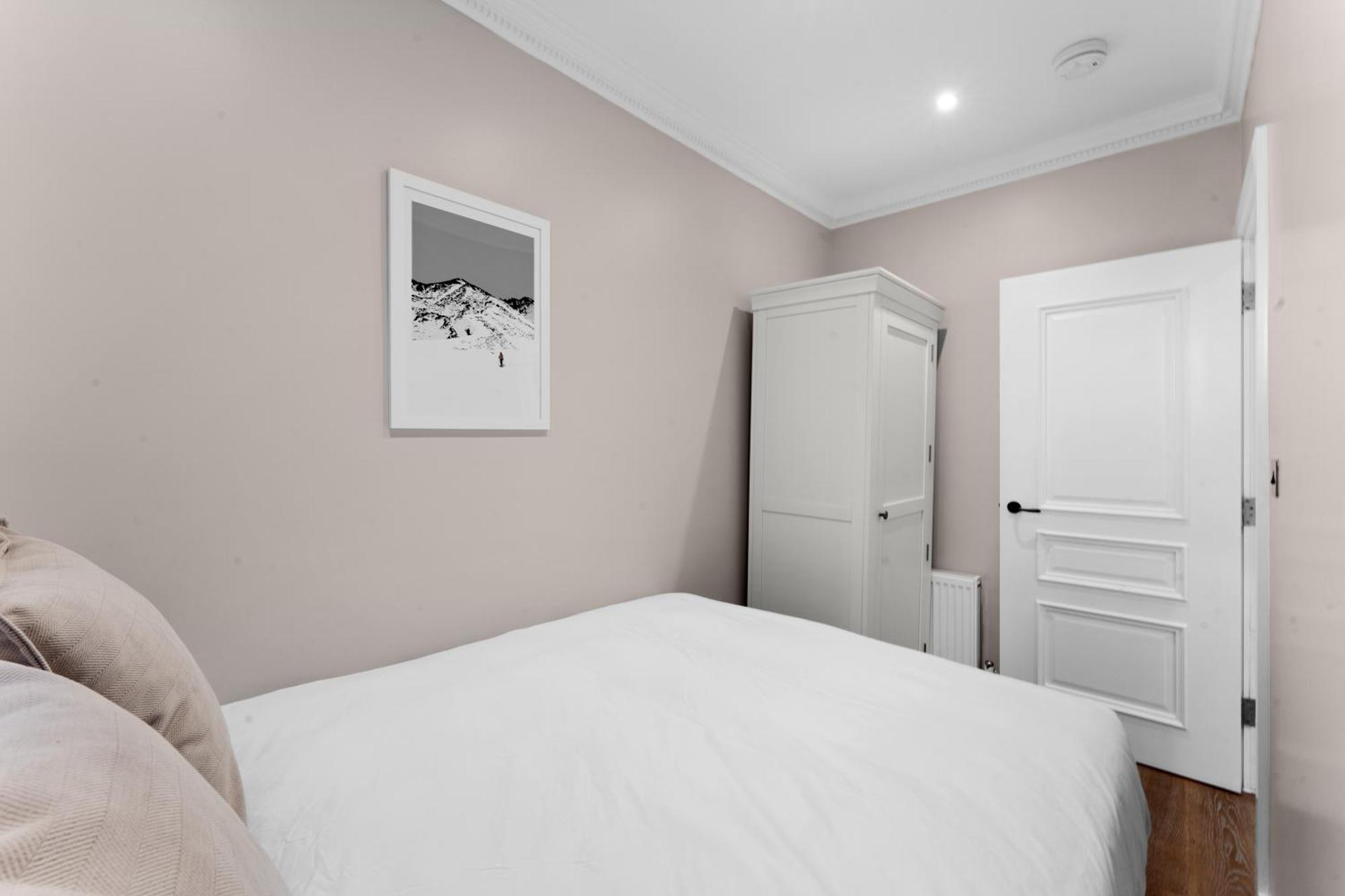 Grove Heights Notting Hill Apartment