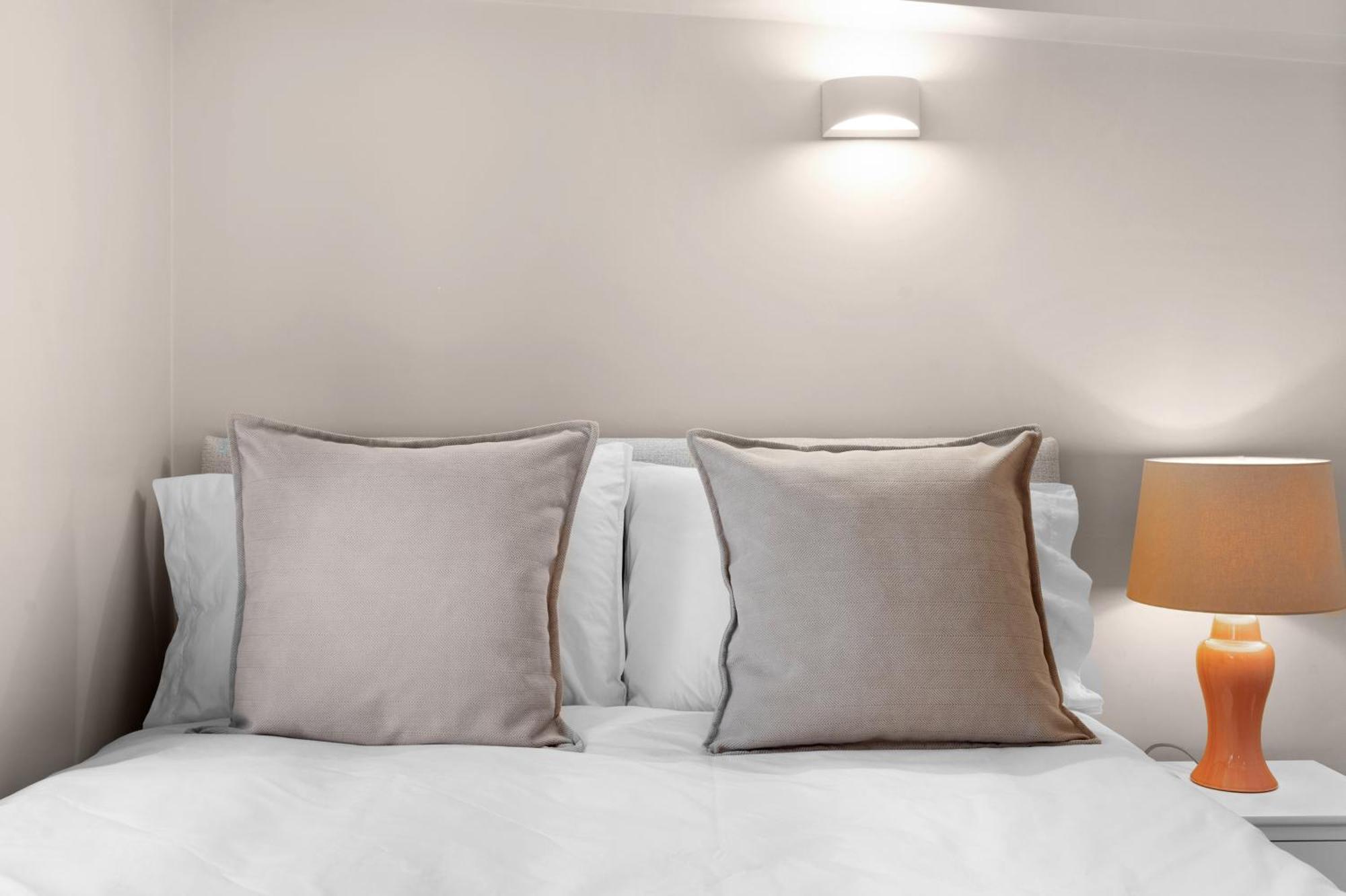 Grove Heights Notting Hill Apartment *