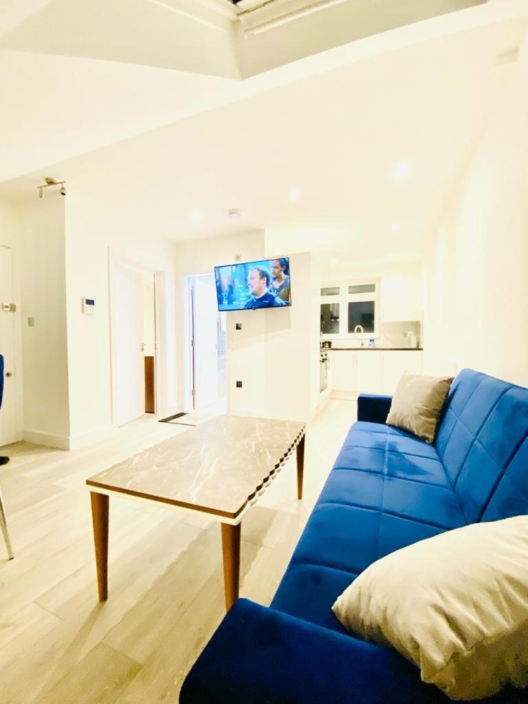 Lovely One Bedroom Flat In With Car Park Holiday home London