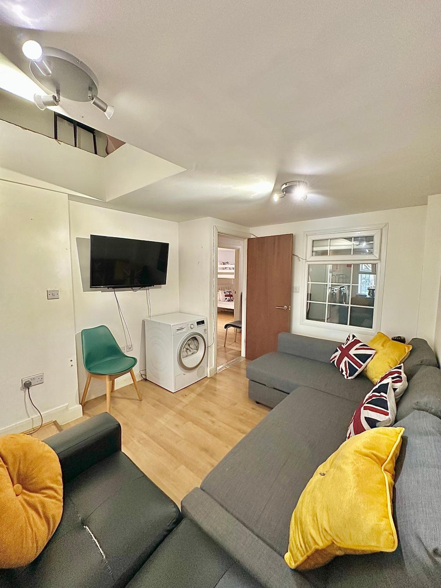 Appartement Large Flat In West *