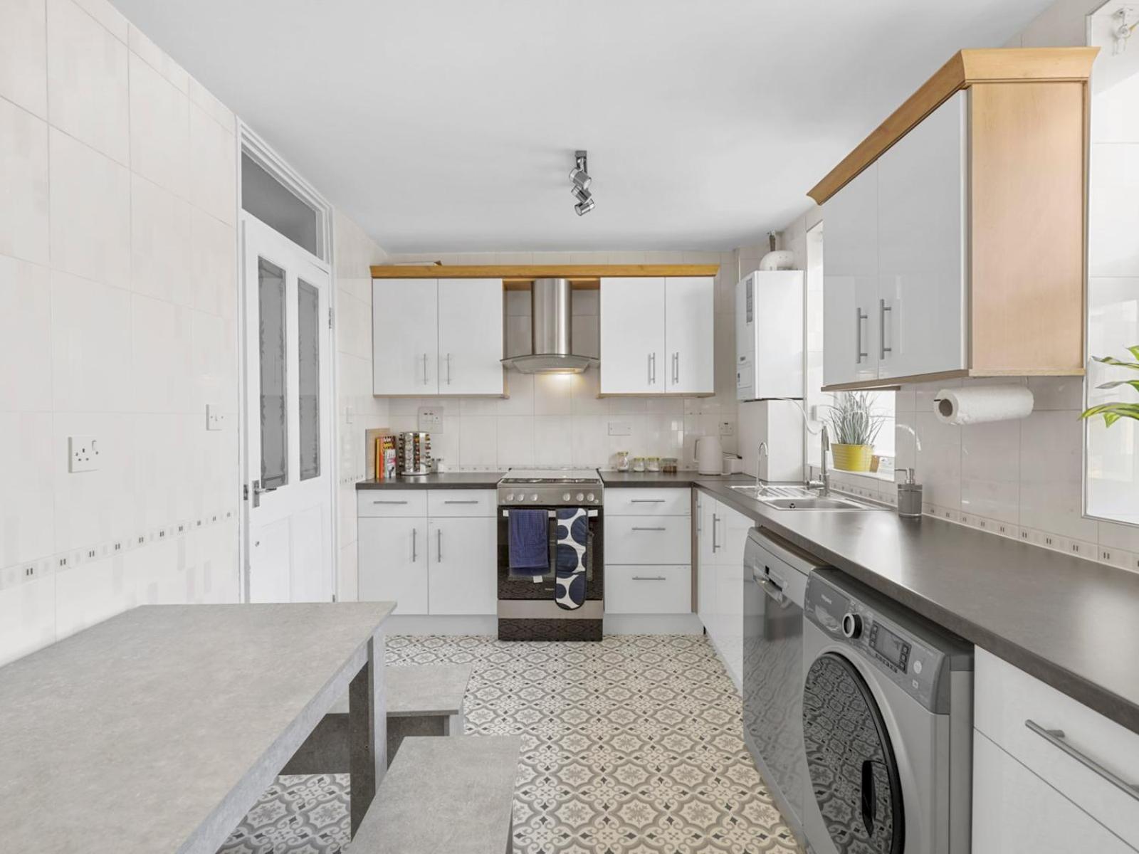 Holiday home Pass The Keys Millfield Parkvilla 2bed Sleeps 6 W Garden *