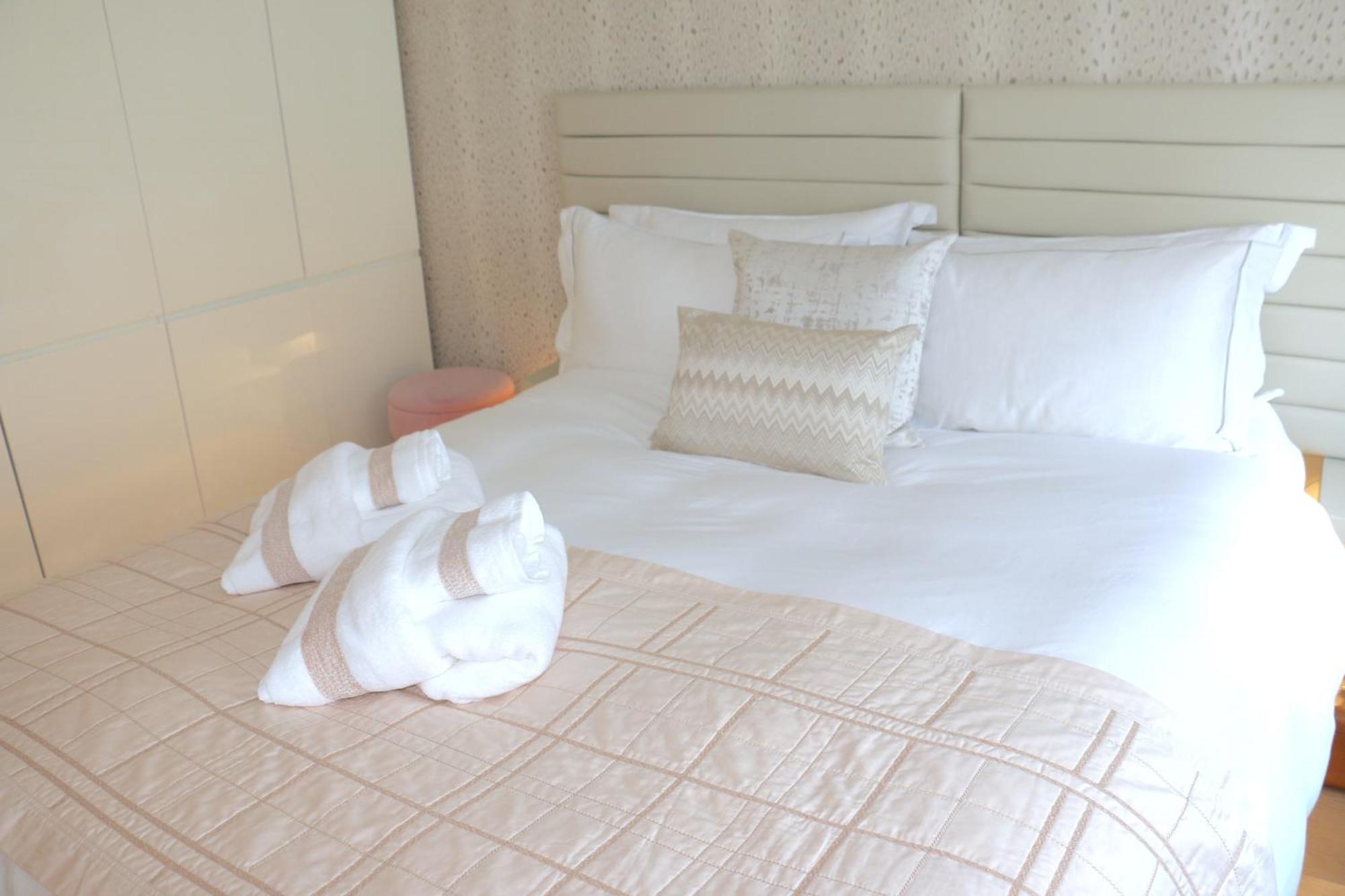 Apartment Elegant Designer By Chelsea Bridge & Battersea Power Station *