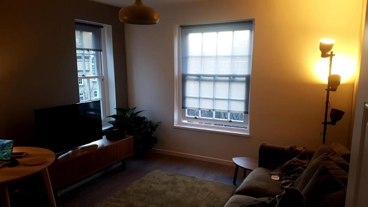 Spacious One Bedroom Flat Zone 1 * London