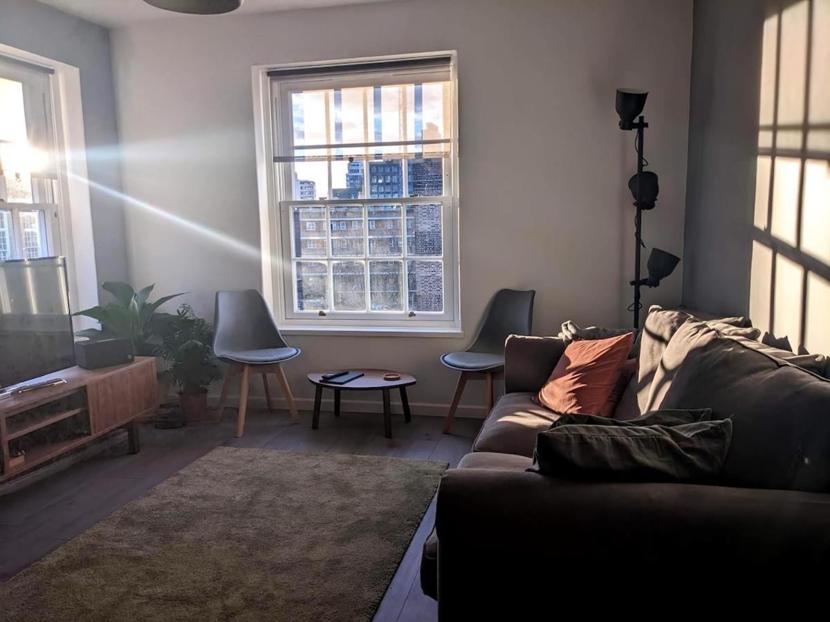 Spacious One Bedroom Flat Zone 1