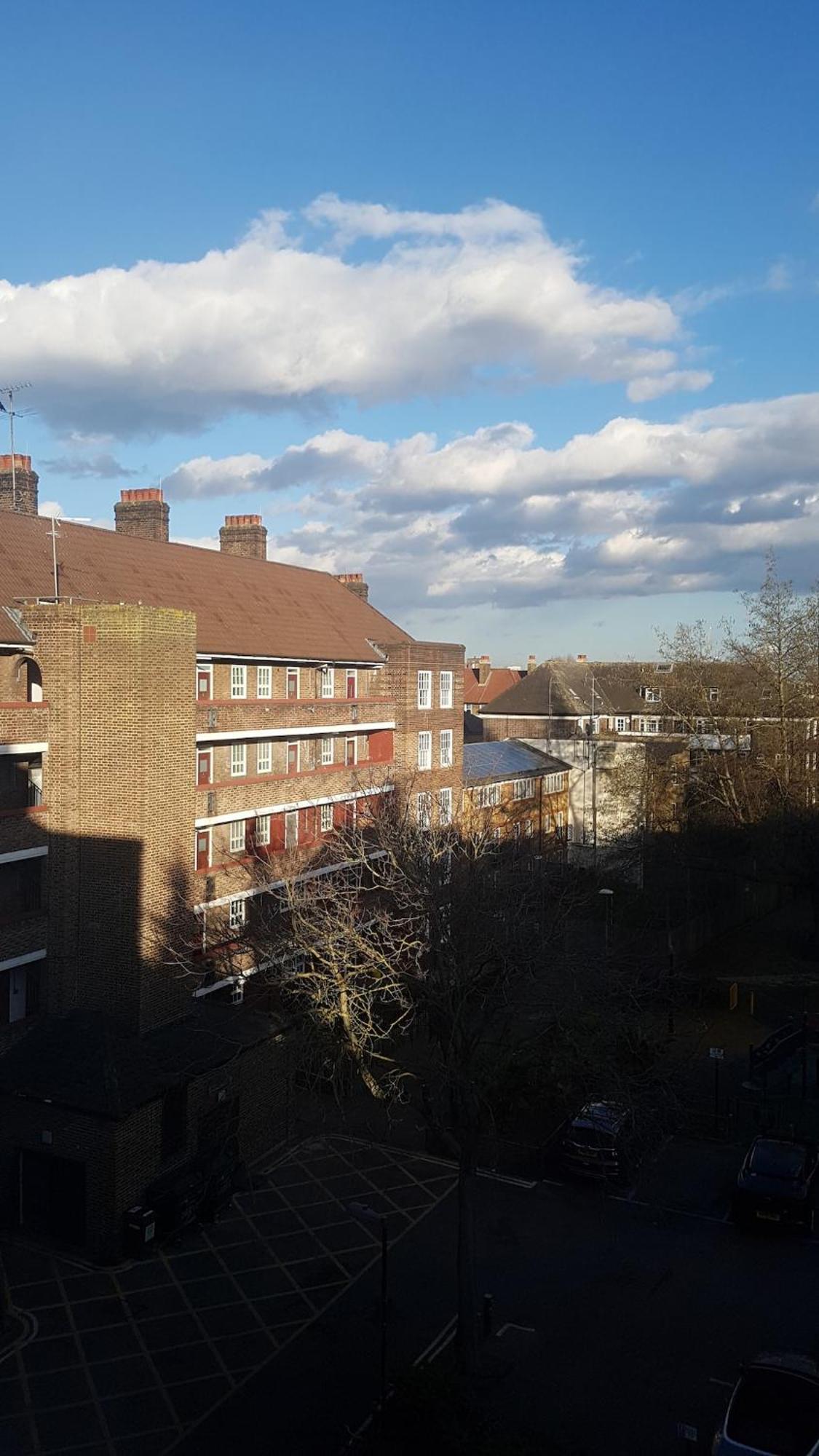 Spacious One Bedroom Flat Zone 1