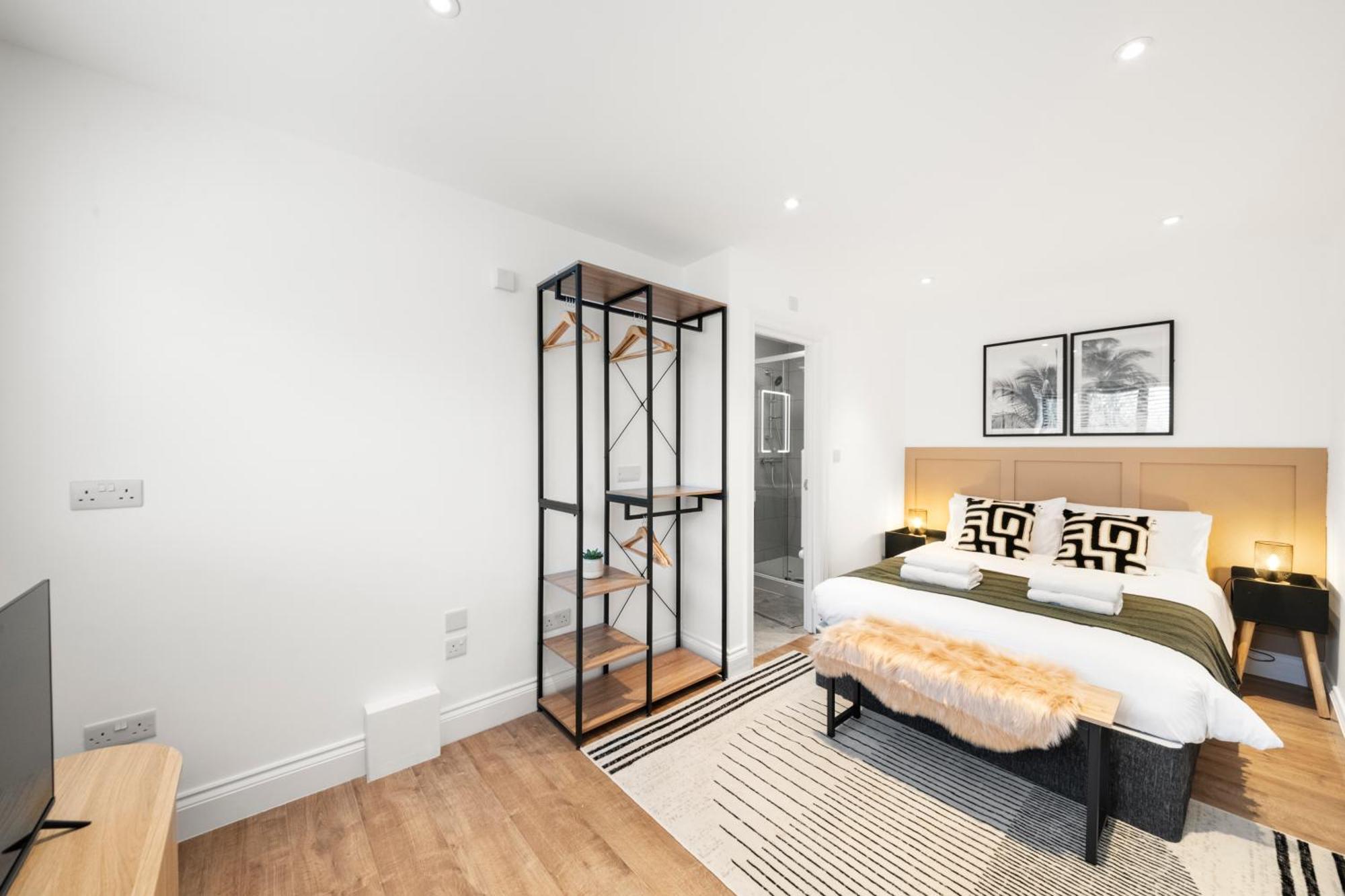 Stylish I Extended I Free Parking London