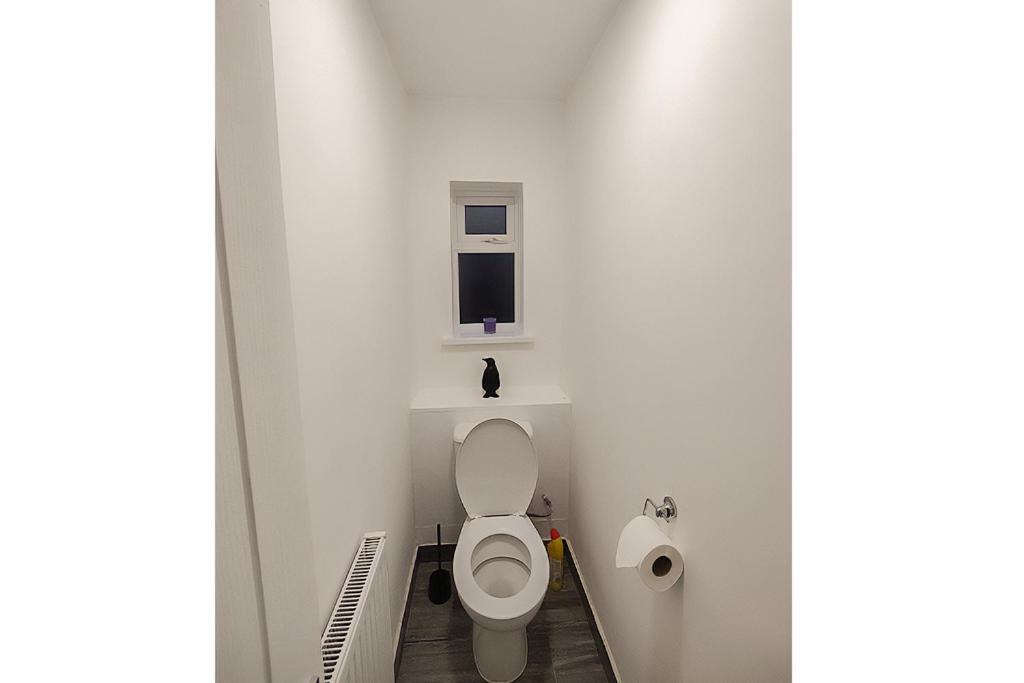 Cosy 2-bed Flat, 8 Min To Tube Apartment