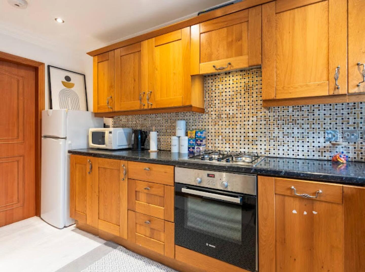 Exquisite 1br - Free Parking Only 5-mins Walk To Clapham Junction Station Apartment *