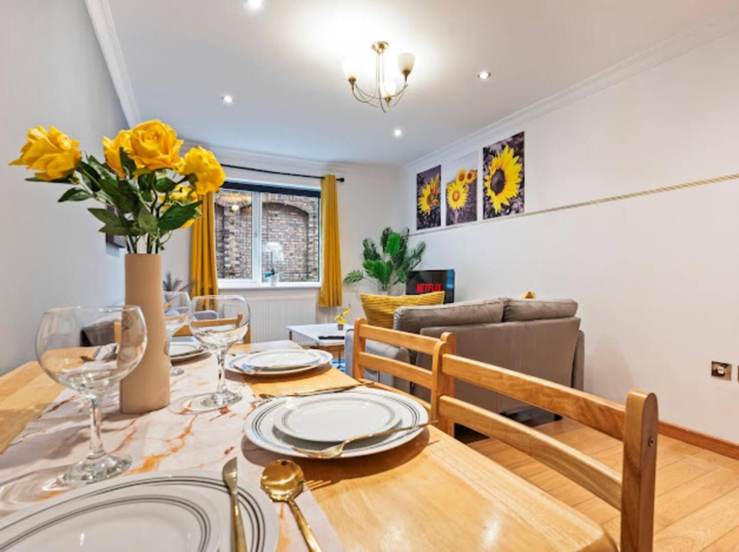 Exquisite 1br - Free Parking Only 5-mins Walk To Clapham Junction Station Apartment *