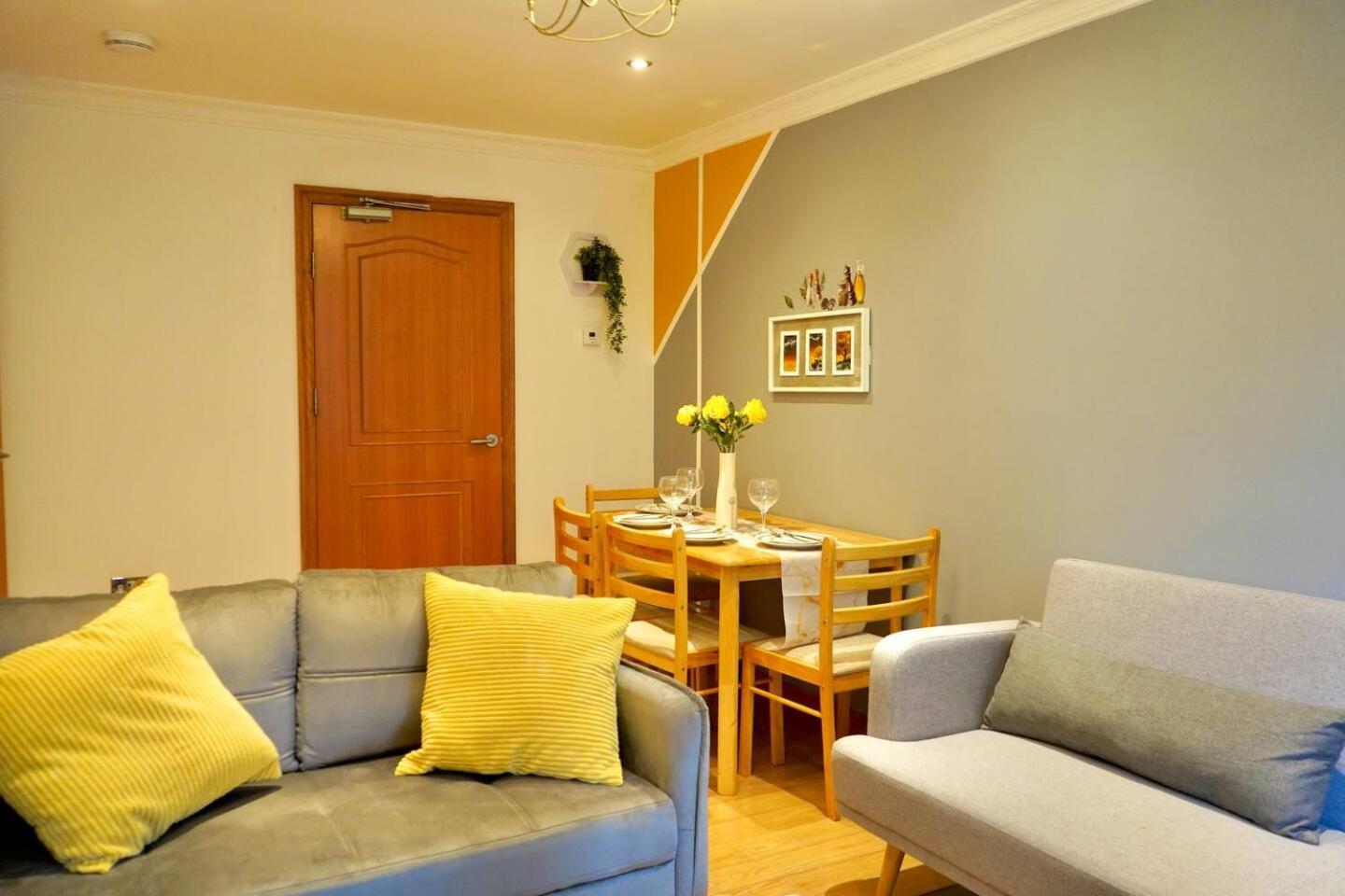 Exquisite 1br - Free Parking Only 5-mins Walk To Clapham Junction Station