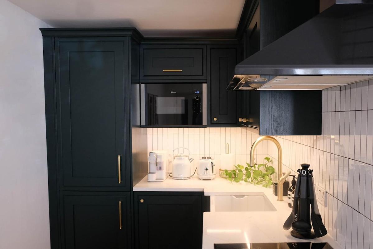 Lux & Stylish 2-bed Flat In West Kensington London